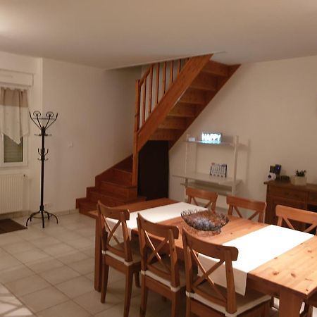 Maisons Cosy De Village Gurgy Екстериор снимка